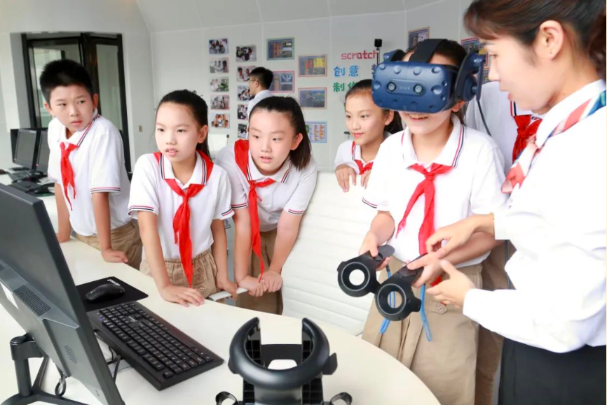 科技之光映荆楚 教育科技齐辉、点燃湖北少年强国梦